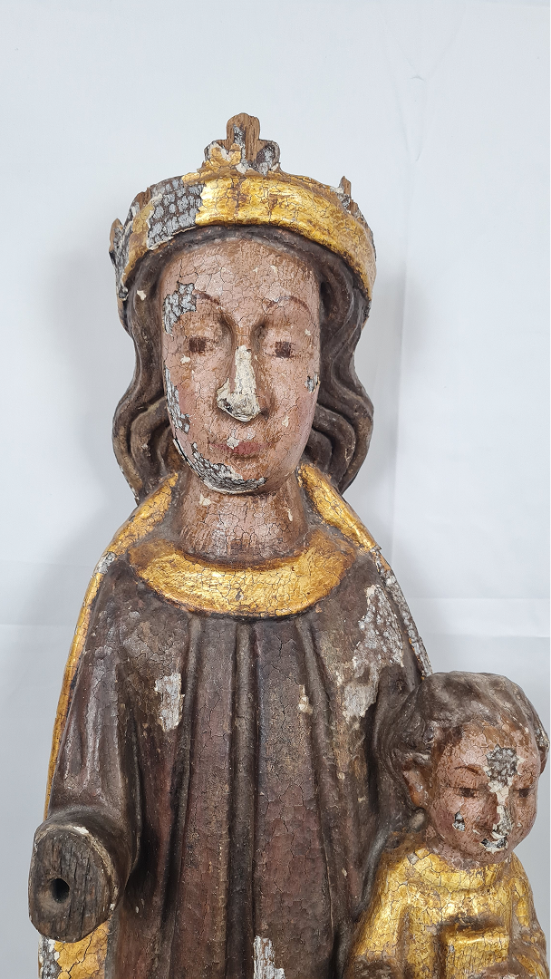 Vierge couronnée à l’Enfant — 8