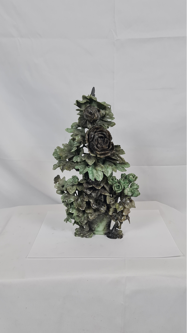 Petit récipient sculpté