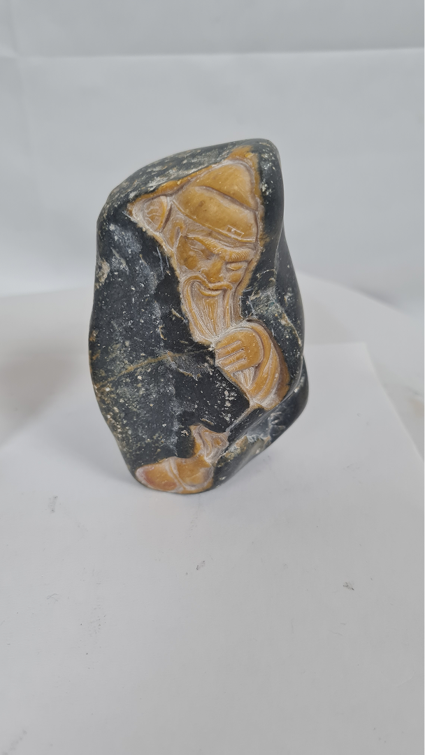 3 sculptures en roche — 3